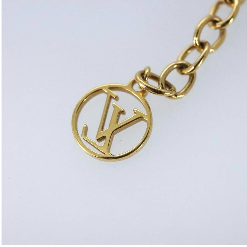 NEW LOUIS VUITTON Limited Edition Collier
Essential V California Dream Necklace - Picture 10 of 15